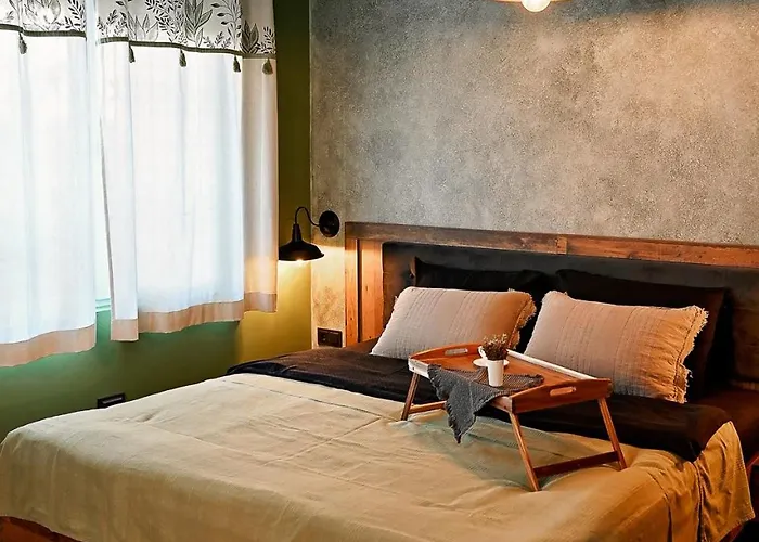 Your Place - твоето място - Tvoeto Myasto